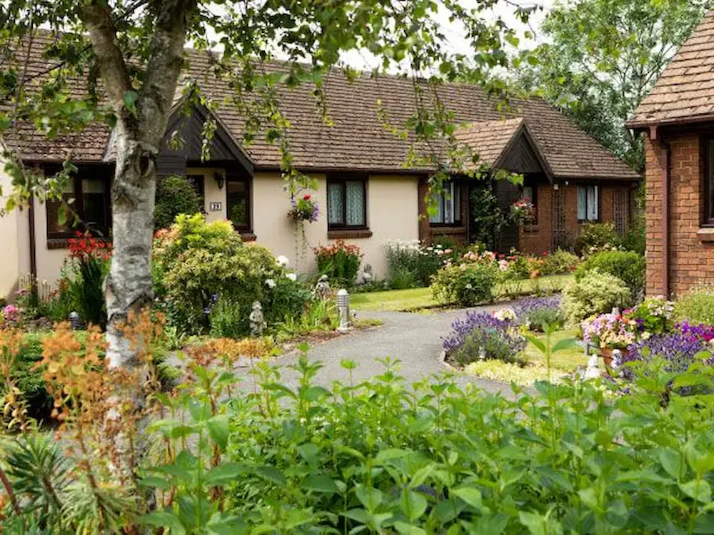Bede Richmond Village care home garden