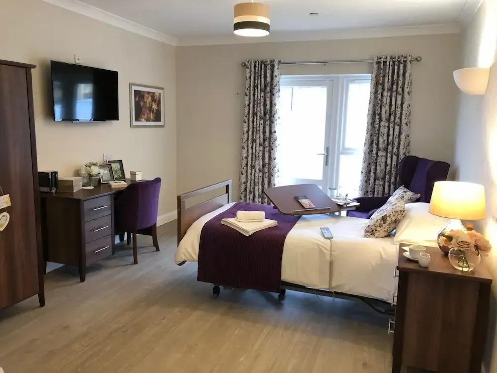 Bishops Cleeve Care Home bedroom