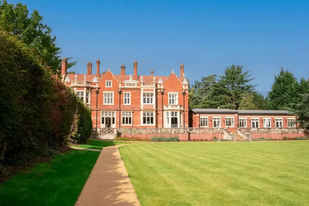 Blossomfield Rose Care Home garden and exterior