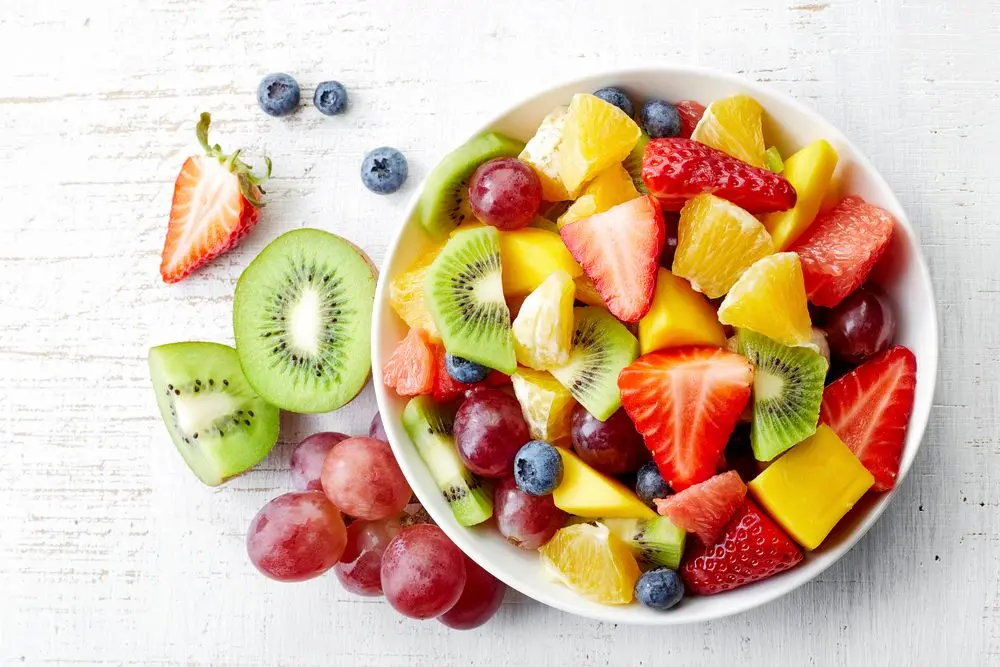 Eat foods like fruit and vegetables during a heatwave
