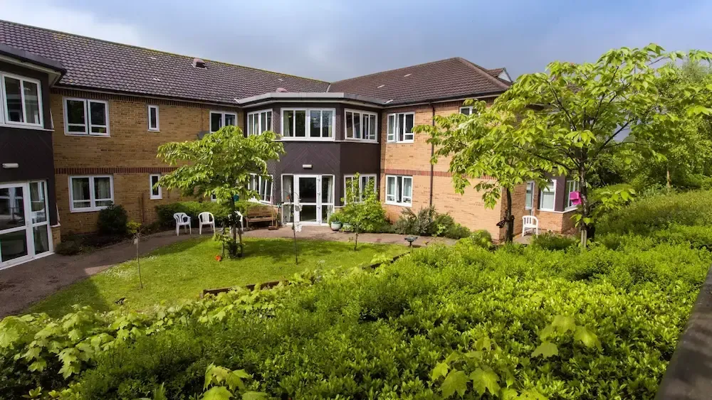 Fosse House Care Home garden and exterior