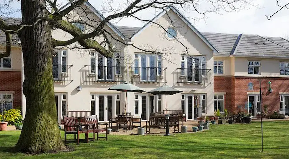 The 10 Best Care Homes in Nottingham Lottie