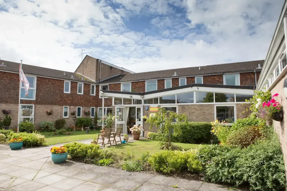 Ridgeway House Care Home garden and exterior