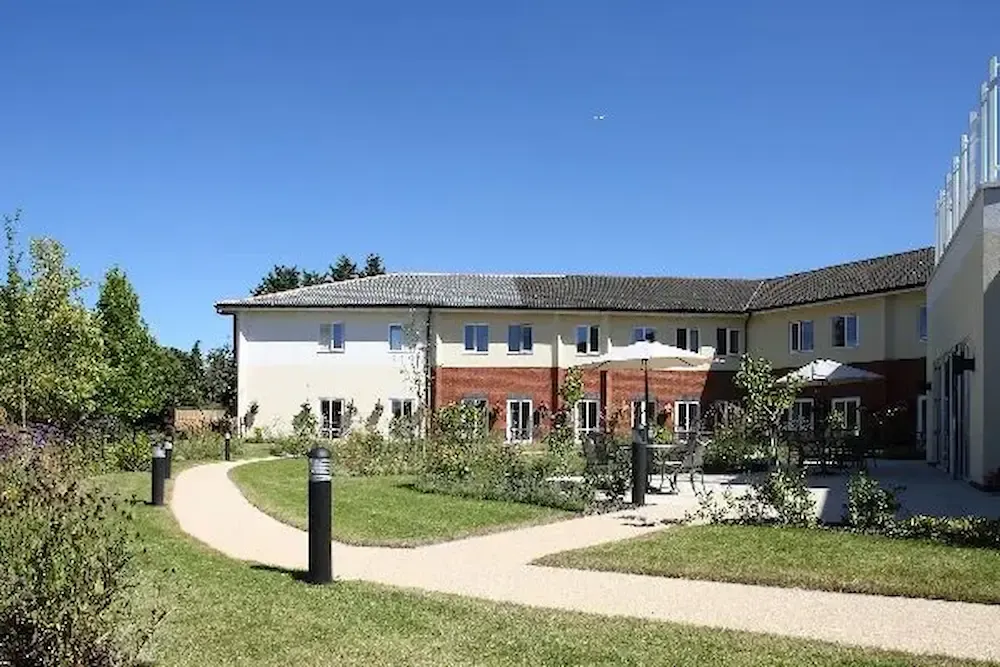 Shinfield View care home exterior and garden